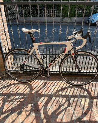 Bicicletta da corsa KUOTA KARMA RACE