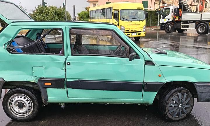 FIAT PANDA del 2002  sinistrata anche per ricambi 