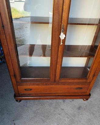 credenza con vetrina per cucine