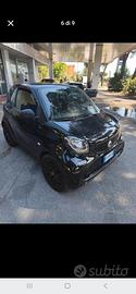 SMART NERA BENZINA 