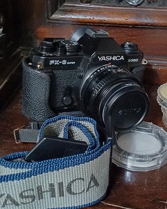 YASHICA FX3 SUPER 2000 + ZOOM VIVITAR + FLASH + 4 
