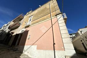 CASA INDIPENDENTE A CANOSA DI PUGLIA