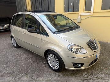 Lancia Musa 1.4 16v GPL 5th Avenue dfn