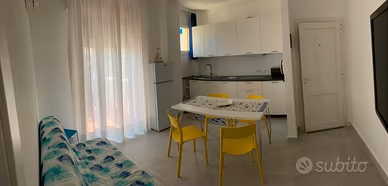 Appartamento in condominio fronte mare con piscina