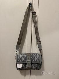 Dior messenger