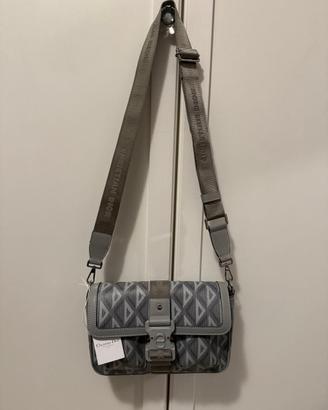 Dior messenger