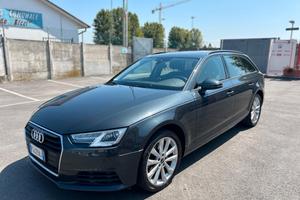 audi a4 2.0 tdi 150 cv Business plus S tronic