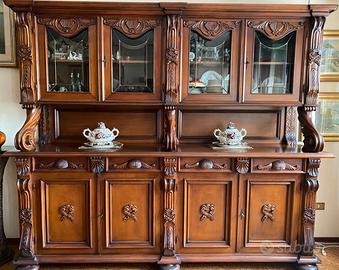Credenza in legno con vetrina anni 60