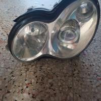 faro Mercedes classe c 
