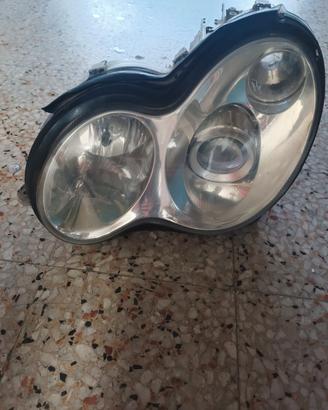 faro Mercedes classe c 