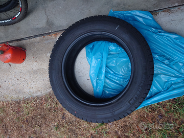 Pneumatici 215/60 r17 michelin estivi furgone