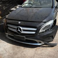 MERCEDES -BENZ GLA 180 - RICAMBI USATI
