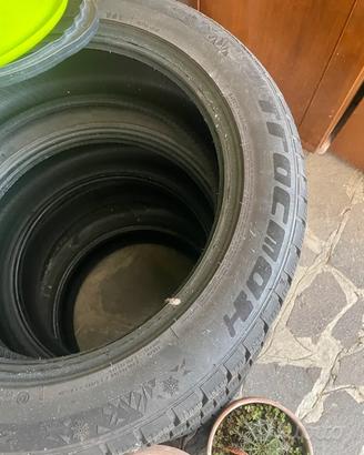 8 pneumatici estivi/inv usati 235/55R18 225/55R17
