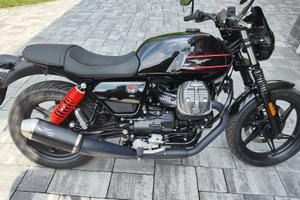 Moto Guzzi V7 Stone special Edition