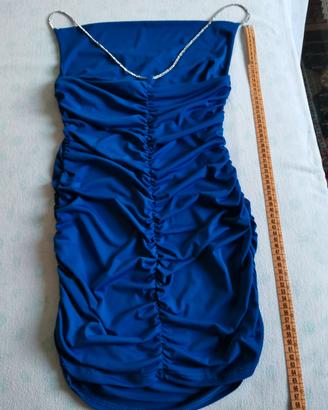 vestito scollato con il dietro drappeggiato 