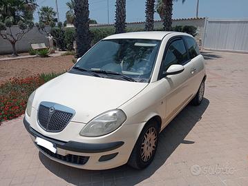 Lancia y 1.2