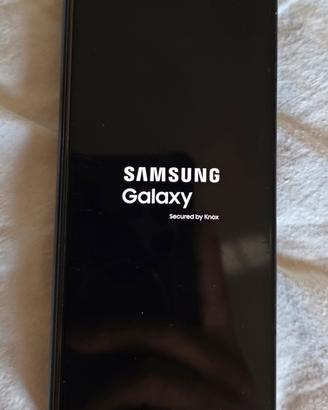 Samsung Z fold 4 da 512gb.  LEGGERE BENE!
