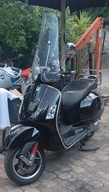 Piaggio Vespa 300 GTS - 2010