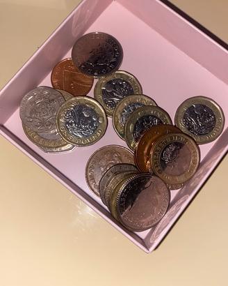 Grande Lotto di monete estere e Lire a peso.