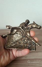 VECCHIO POSACENERE IN OTTONE CON FANTINO /CAVALLO 