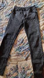 jeans neri elasticizzato 