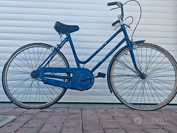 bicicletta con freni a bacchetta 