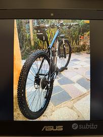 Specialized carve 29”