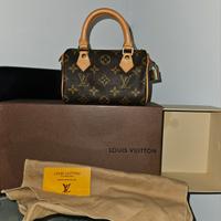 Louis Vuitton Mini Speedy 