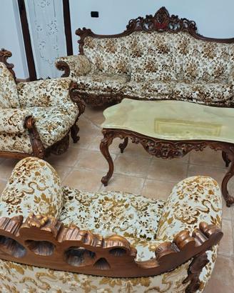 Salotto e sala da pranzo completi in stile barocco