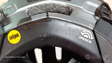 casco bici con mentoniera