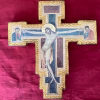 Crocefisso in Legno Cristo sofferente