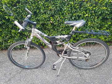 Bicicletta MTB Galant nera