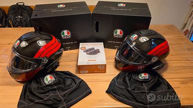 CASCHI IN CARBONIO AGV