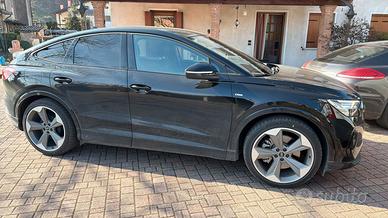 AUDI Q4 40 E-TRON Sportback S line