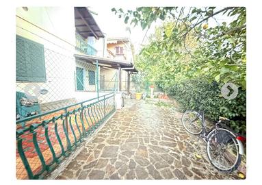 Villa in quadrifamiliare