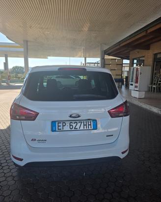 Ford B-Max Neo patentati Titanium