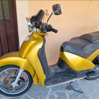 Aprilia Scarabeo 200