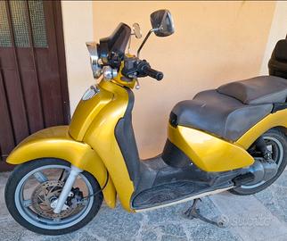 Aprilia Scarabeo 200