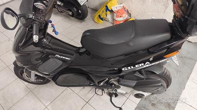 Gilera runner 200
