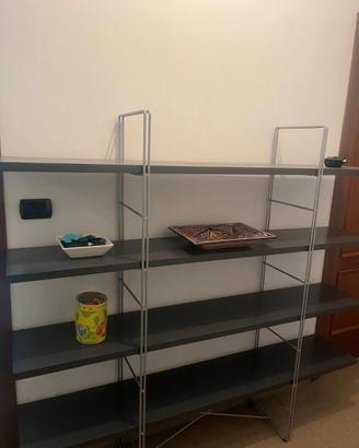 Libreria a scaffali