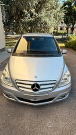 Mercedes -B Classe 180 anno 2010 cambio automatico