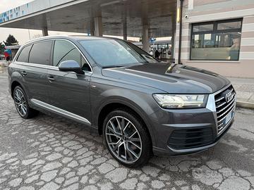 AUDI Q7 S-line 3.0 231 cv. 4x4 7 posti 2018