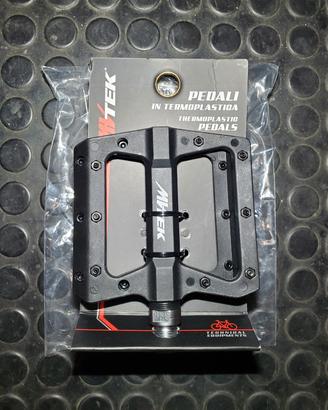 PEDALI MTB  FLAT  NYLON  MV-TEK NUOVI !!