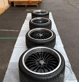 pneumatici con cerchi