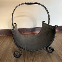 Porta riviste o porta legna in ferro battuto