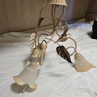 Elegante lampadario floreale