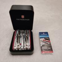Victorinox Swiss Champ