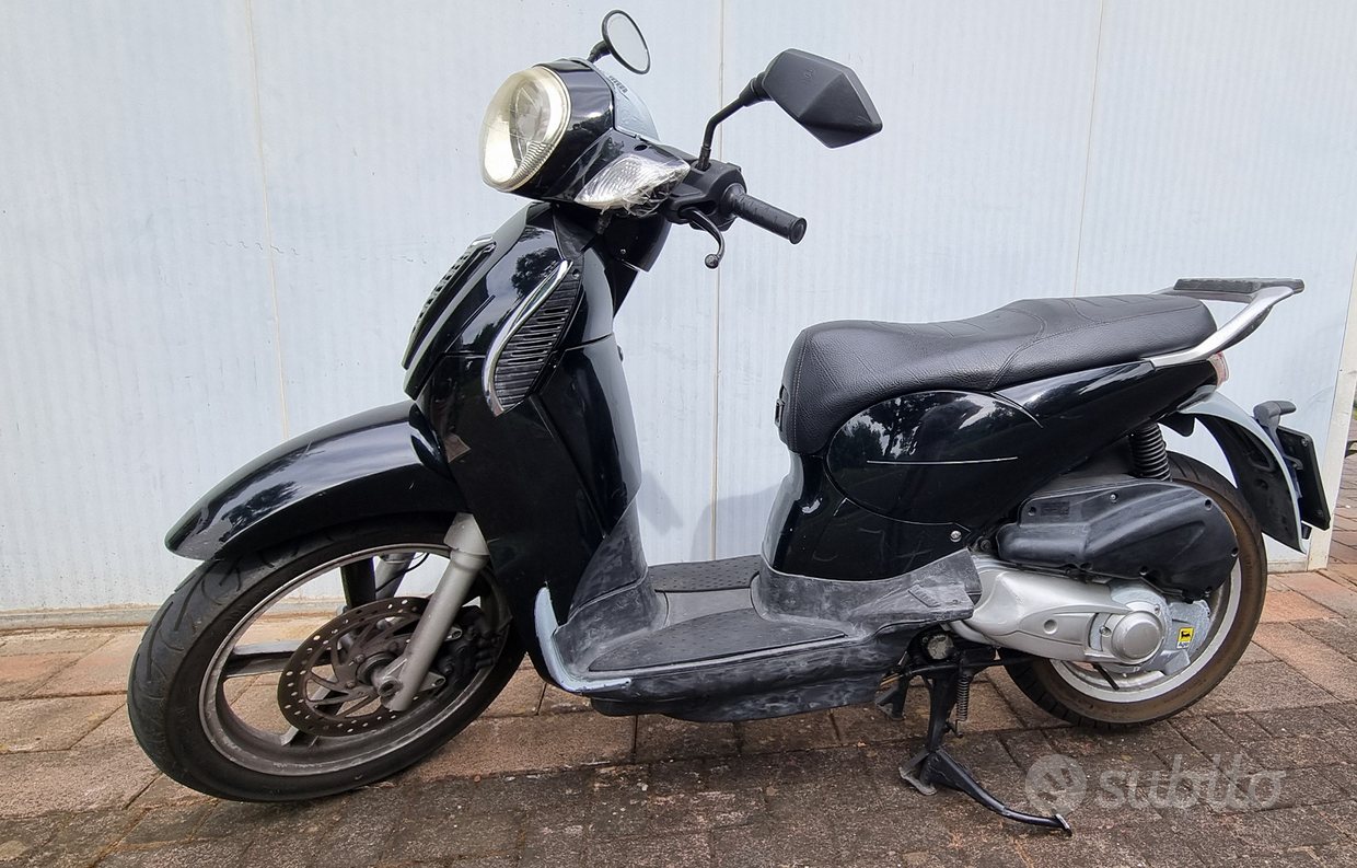 Piaggio Scarabeo 125 Scarabeo 2012 Prezzo Scooter Aprilia Scarabeo