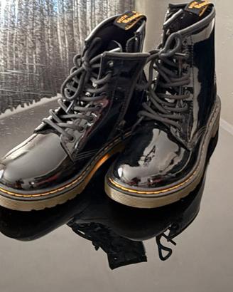 Dr. Martens taglia 32 nuovi