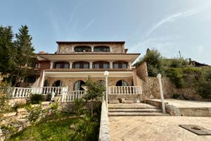 Villa a Partinico, Contrada Ramo